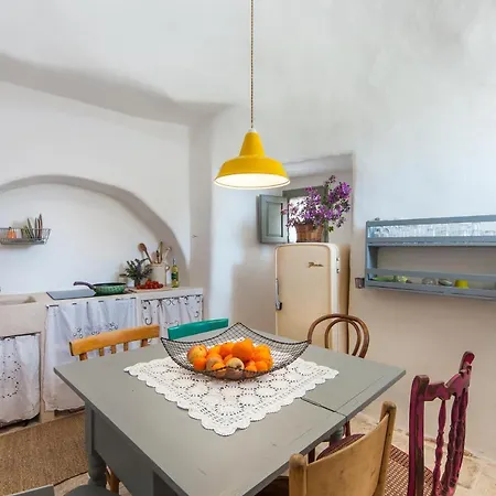 Trulli 18cinquantanove * Cisternino